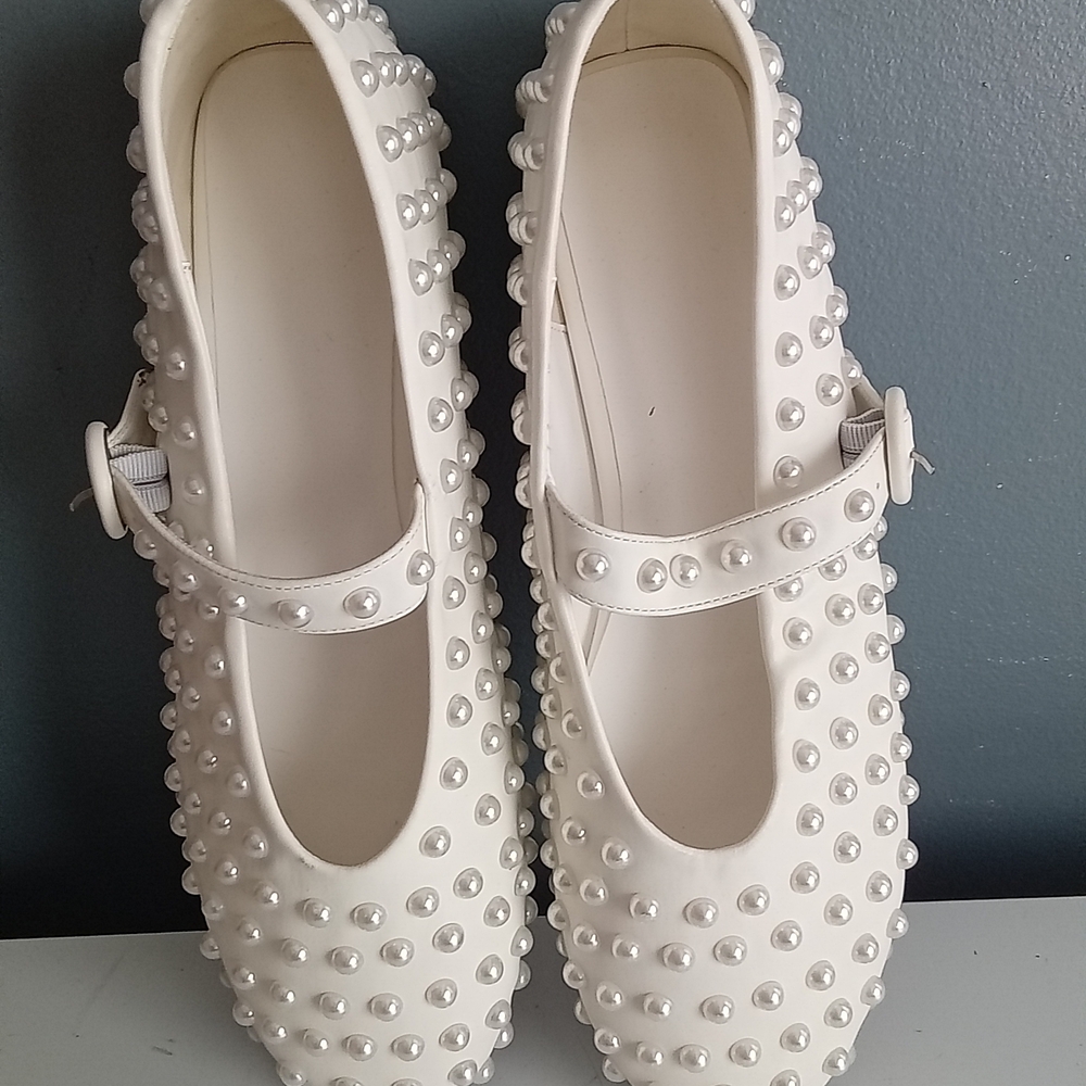White Faux Pearl Embellished Mary‎ Jane Flats Round Toe Buckle Strap Shoes